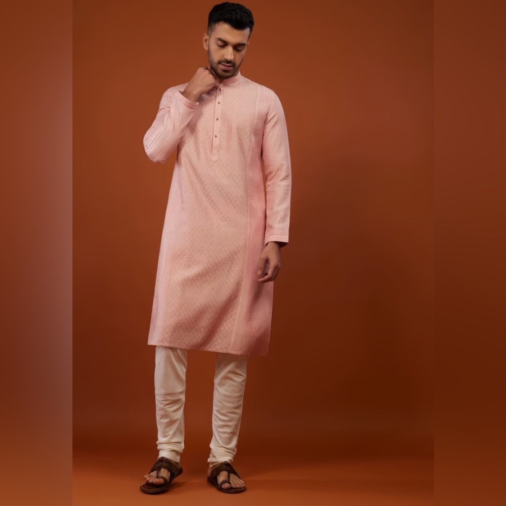Powder Pink Embroidered Kurta Set With Zari Work In Cotton Silk